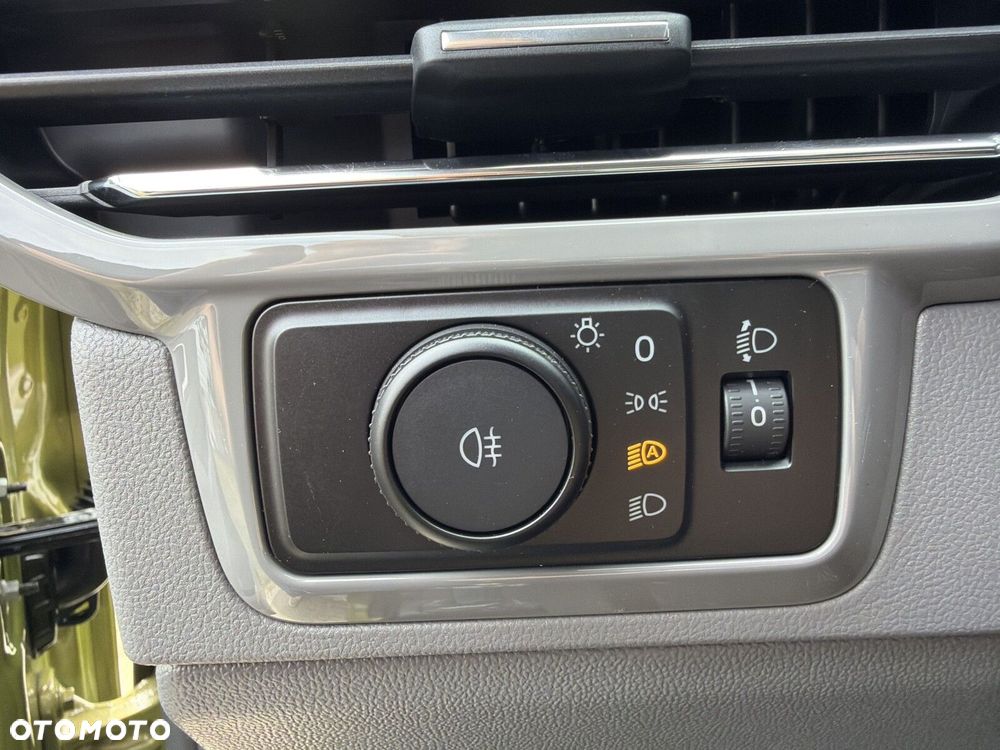 Volkswagen Caravelle - 33