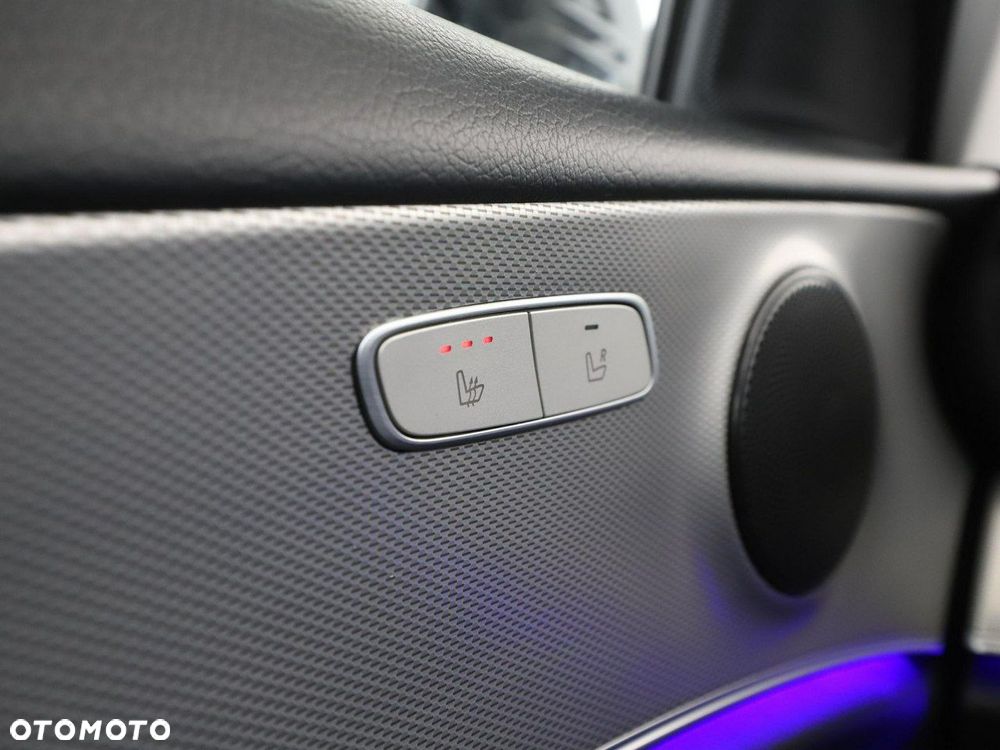 Mercedes-Benz Klasa E 220 d Avantgarde - 40