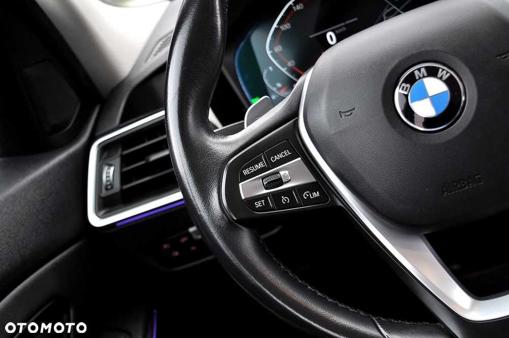 BMW Seria 3 320i GPF Sport Line Shadow sport - 29