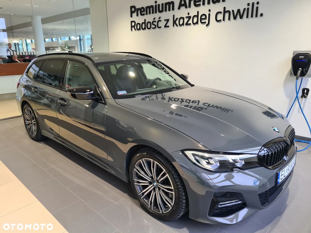 BMW Seria 3 330i xDrive M Sport sport - 34