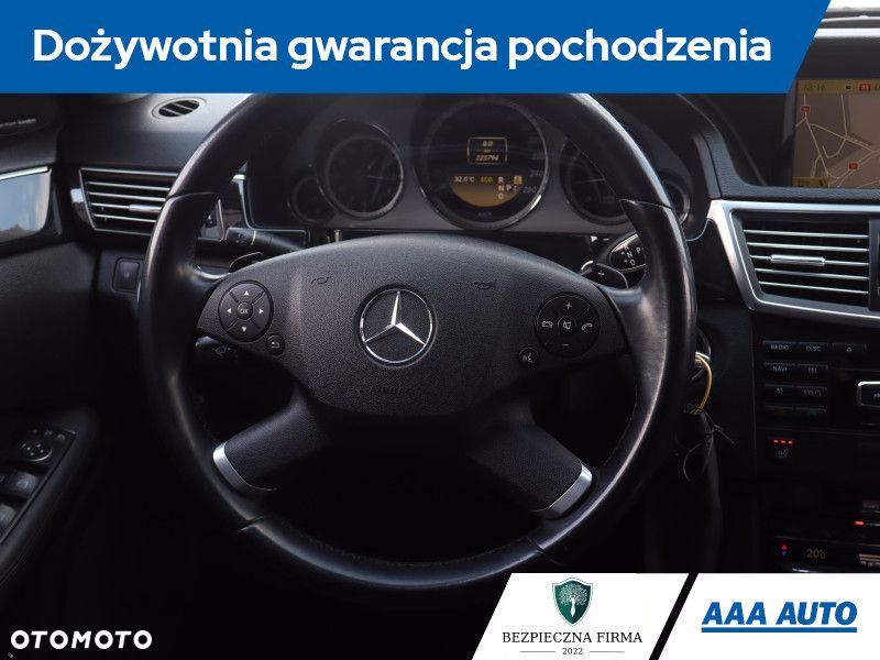 Mercedes-Benz Klasa E - 21