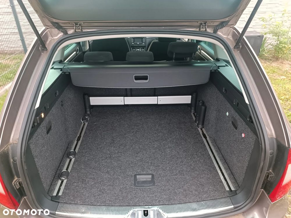 Skoda Superb 2.0 TSI DSG Exclusive - 11
