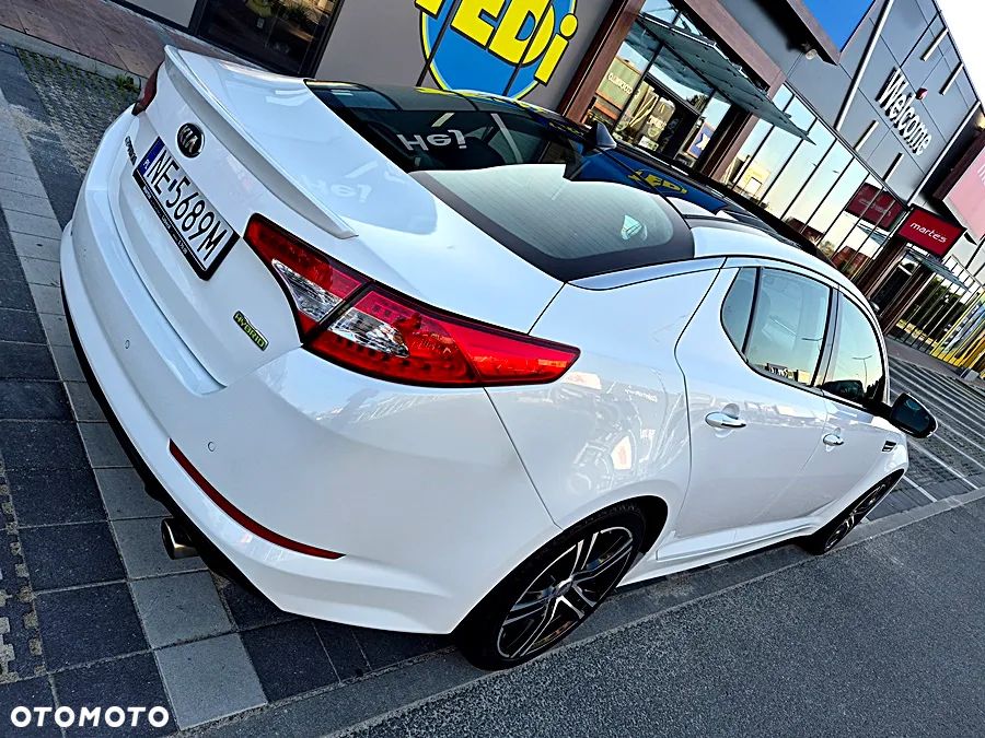 Kia Optima - 8