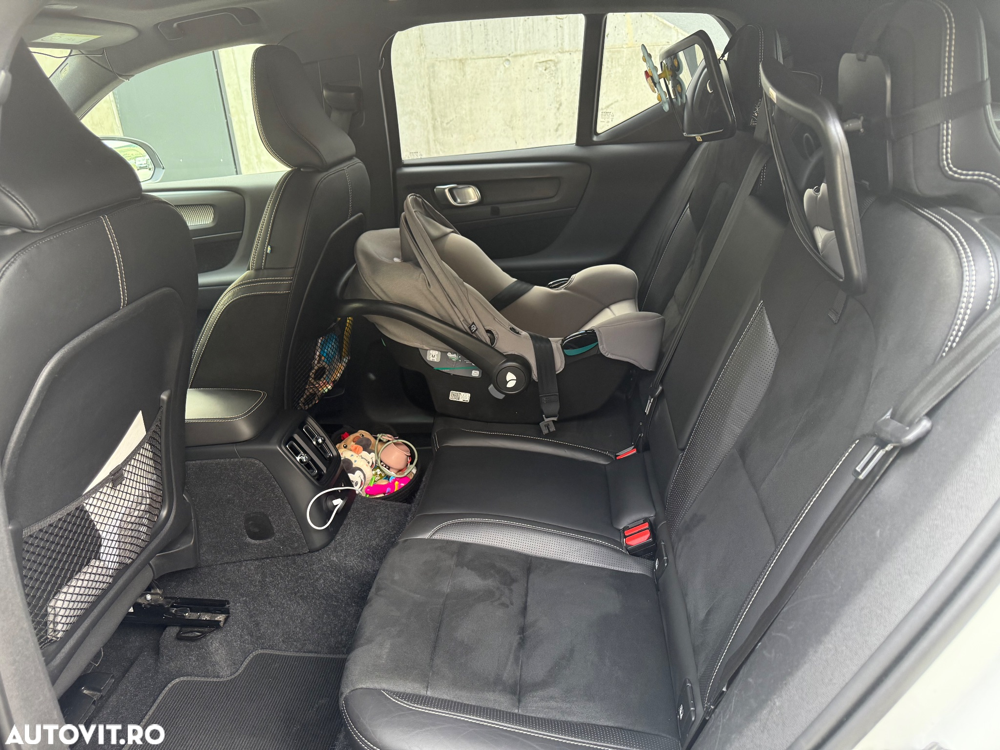 Volvo XC 40 Recharge T5 Twin Engine AT7 R-Design - 13