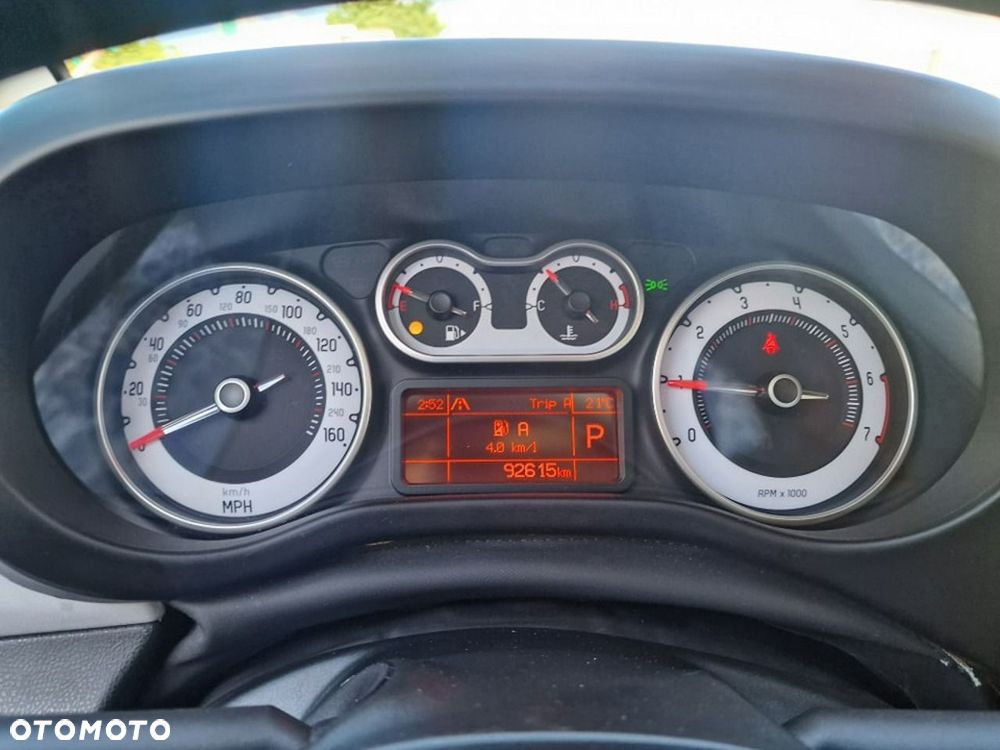 Fiat 500L - 9
