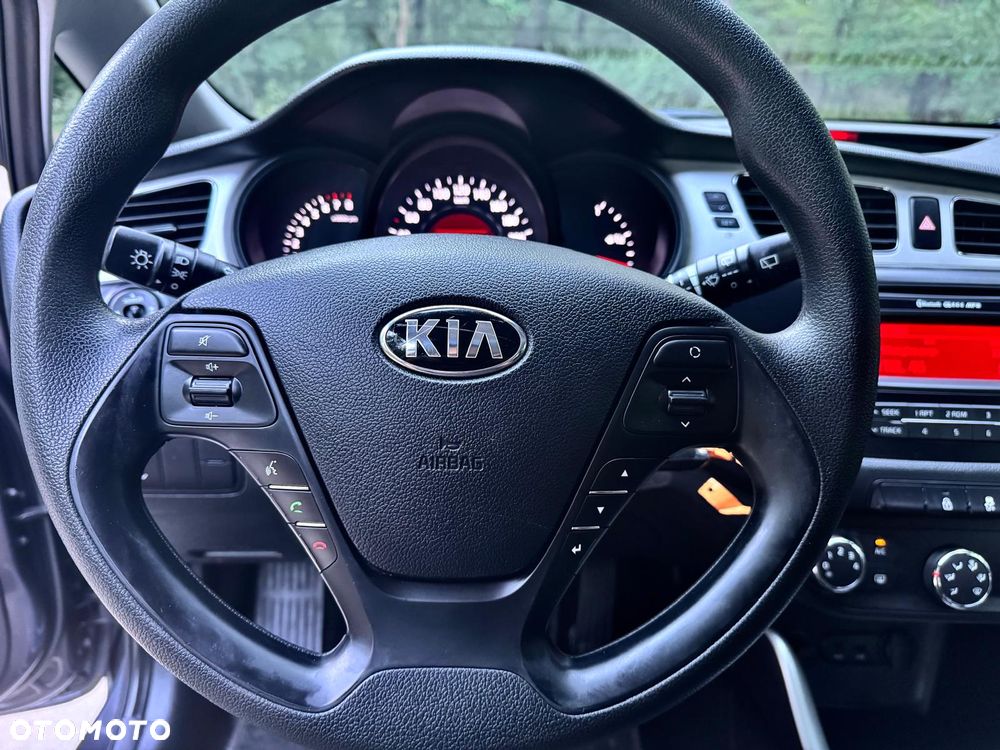 Kia Ceed 1.4 CVVT Attract - 6
