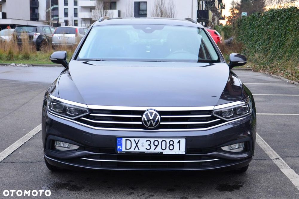 Volkswagen Passat Variant 2.0 TDI SCR DSG Business - 6