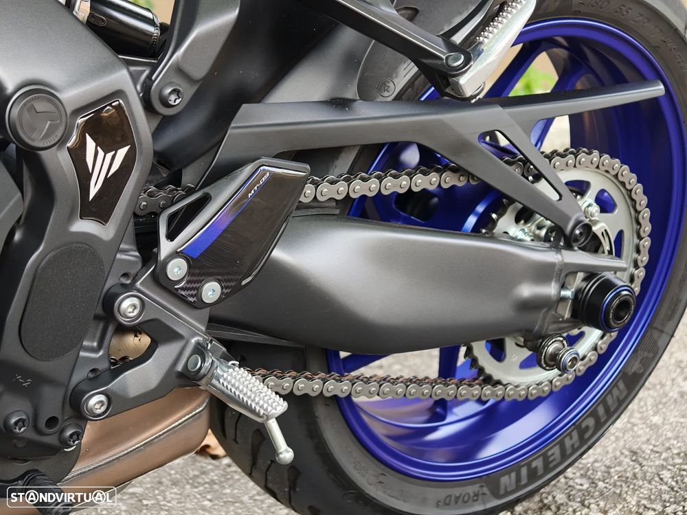 Yamaha MT-09 - 4