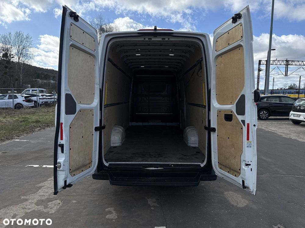 Volkswagen Crafter L5H3 - 15