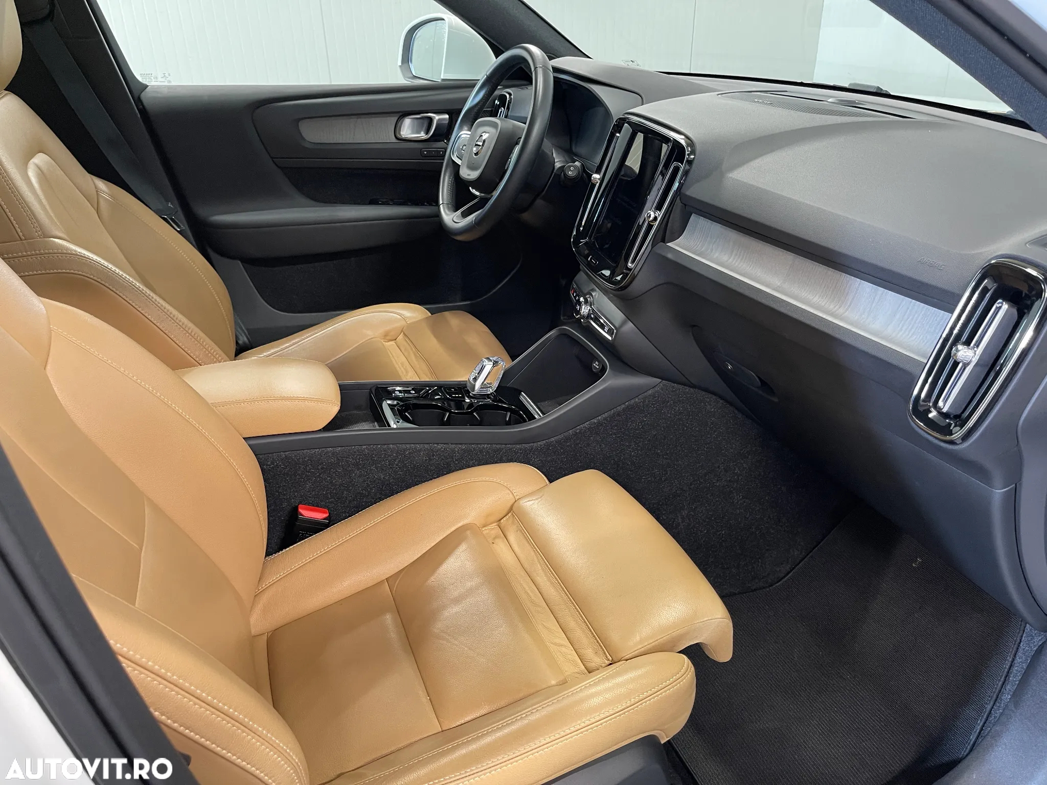 Volvo XC 40 Recharge T5 Twin Engine AT7 Inscription - 11