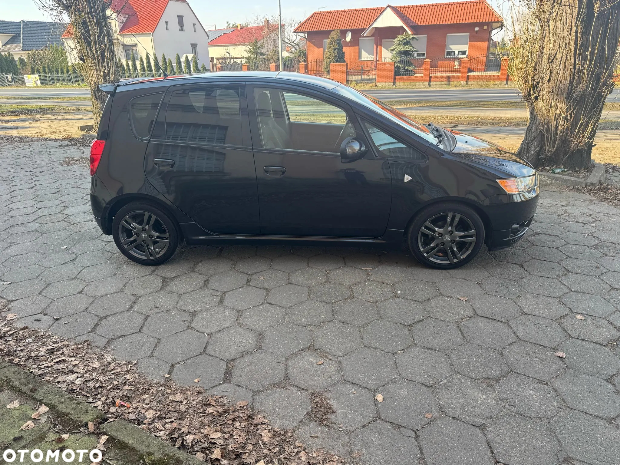 Mitsubishi Colt - 6