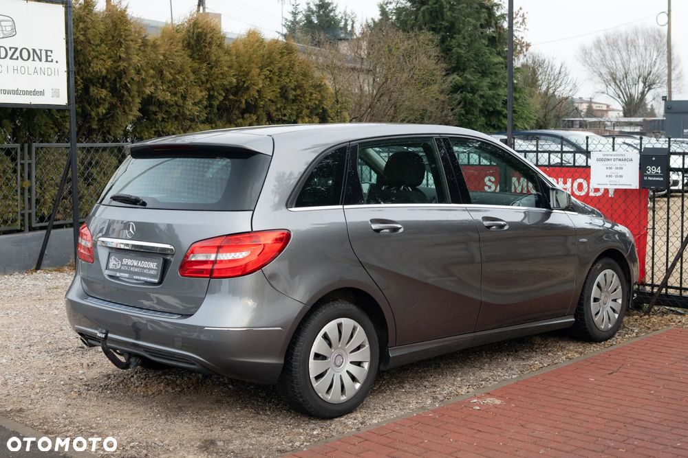 Mercedes-Benz Klasa B 180 BlueEFFICIENCY Edition - 5