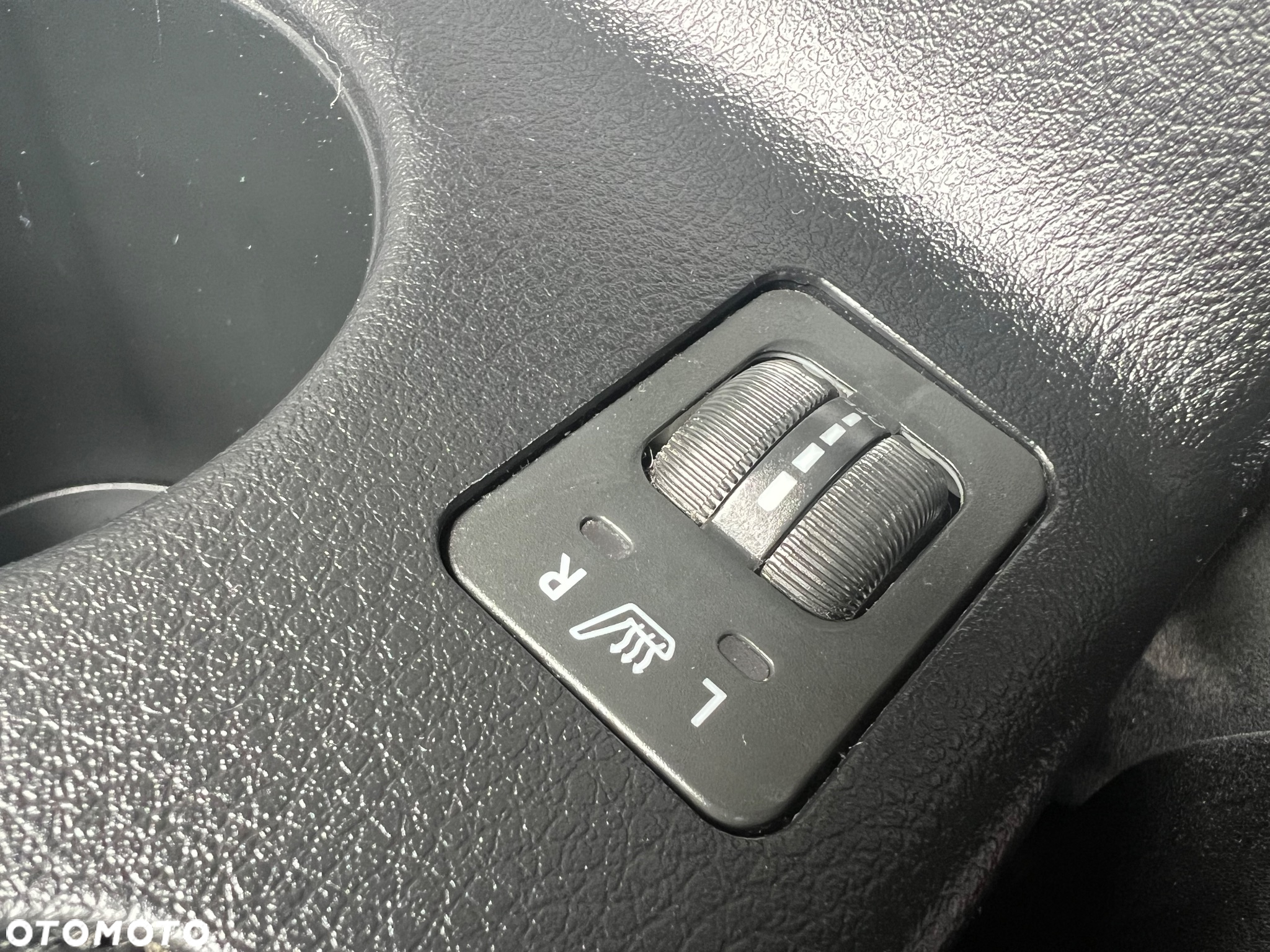 Subaru Legacy Kombi 2.0RA HID - 22