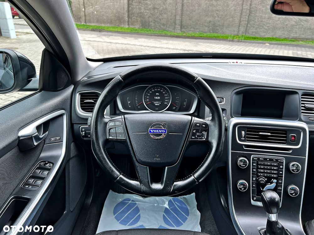 Volvo V60 D3 Business Edition - 18