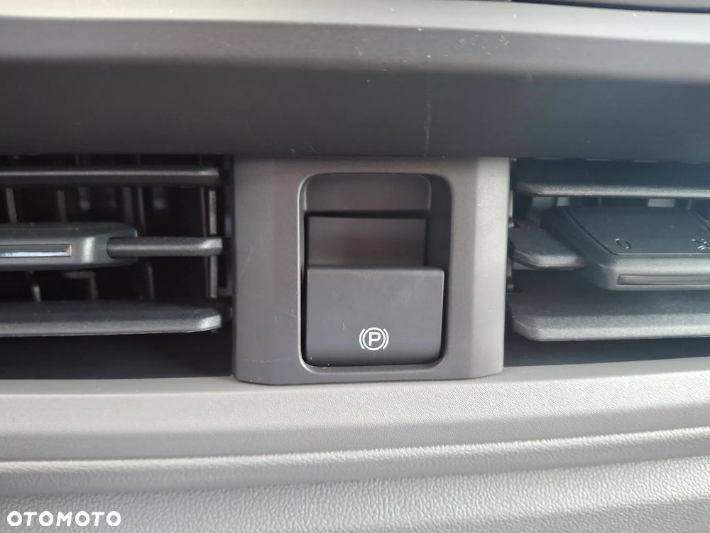 Volkswagen Transporter - 40