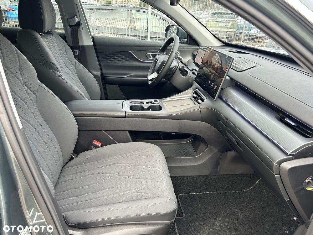 Chery Tiggo 8 1.5 T-GDI Super Hybrid Prestige DCT - 18