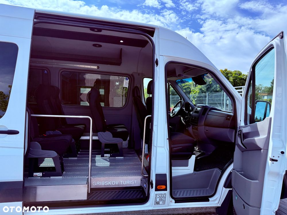 Mercedes-Benz SPRINTER 516 - 9