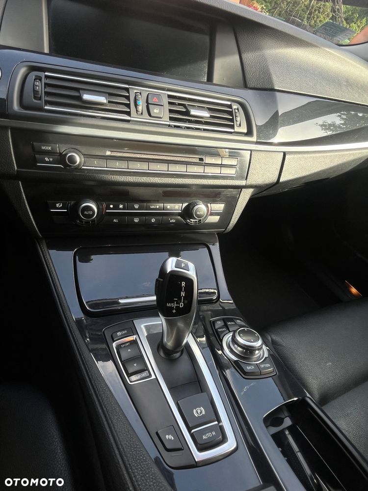 BMW Seria 5 520d - 5