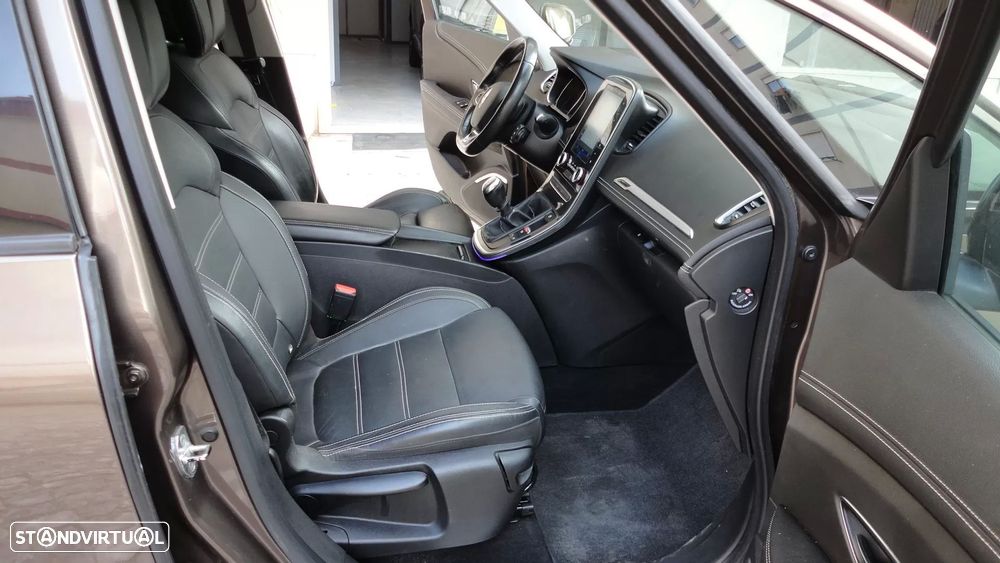Renault Grand Scénic 1.6 dCi Bose Edition SS - 31