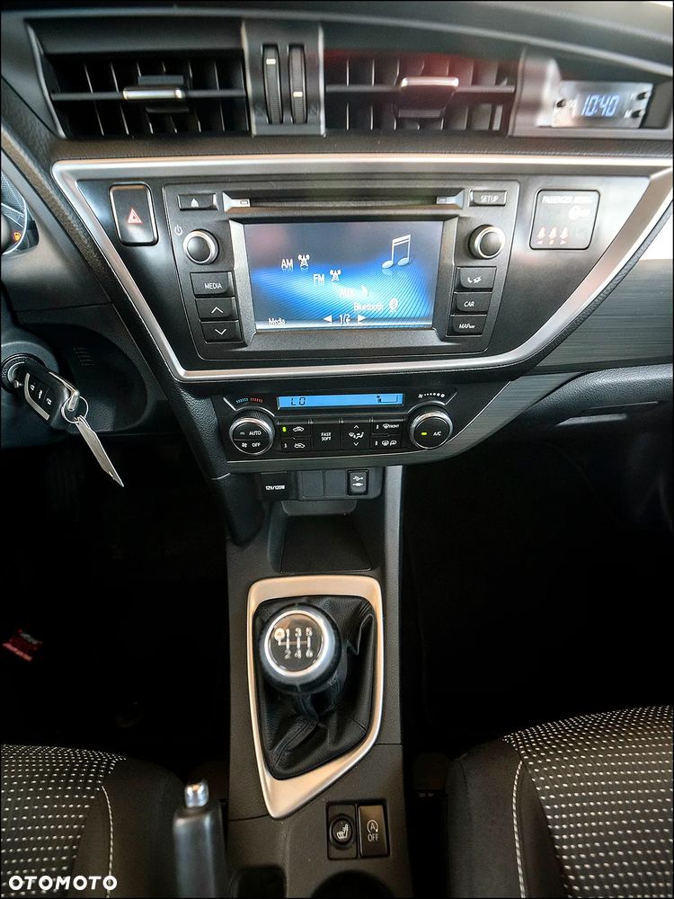 Toyota Auris - 26