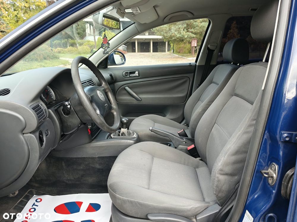 Volkswagen Passat Variant 1.6 Comfortline Family - 8