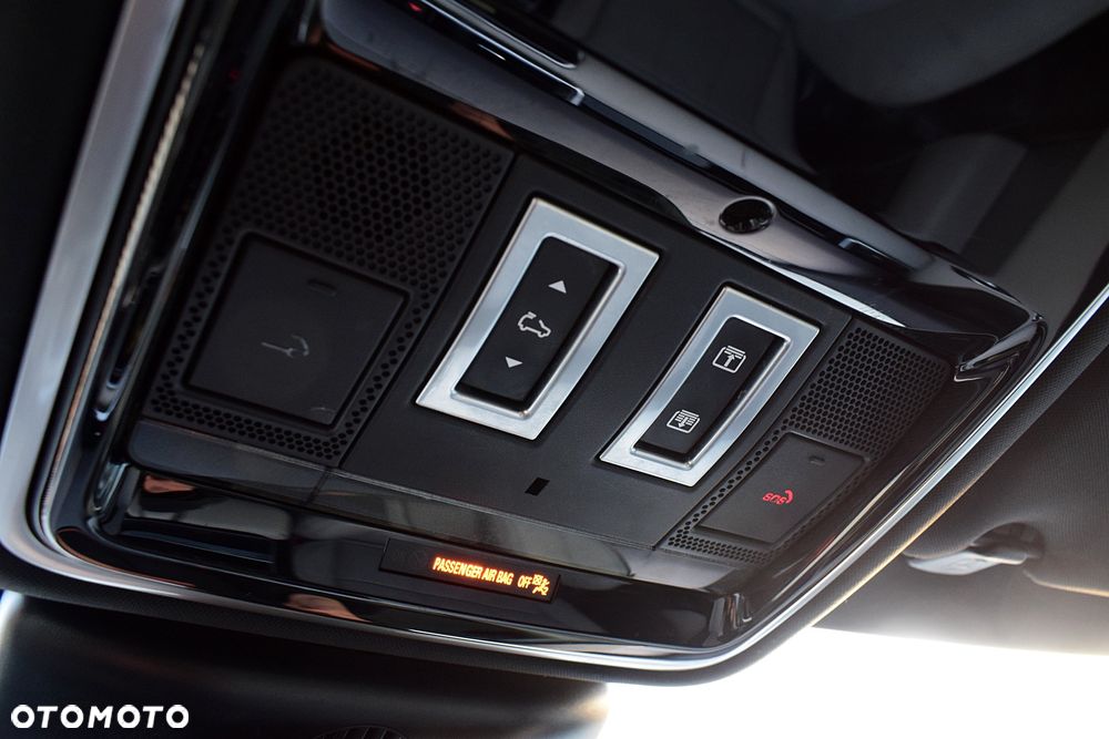 Land Rover Range Rover Velar P250 R-Dynamic S - 16