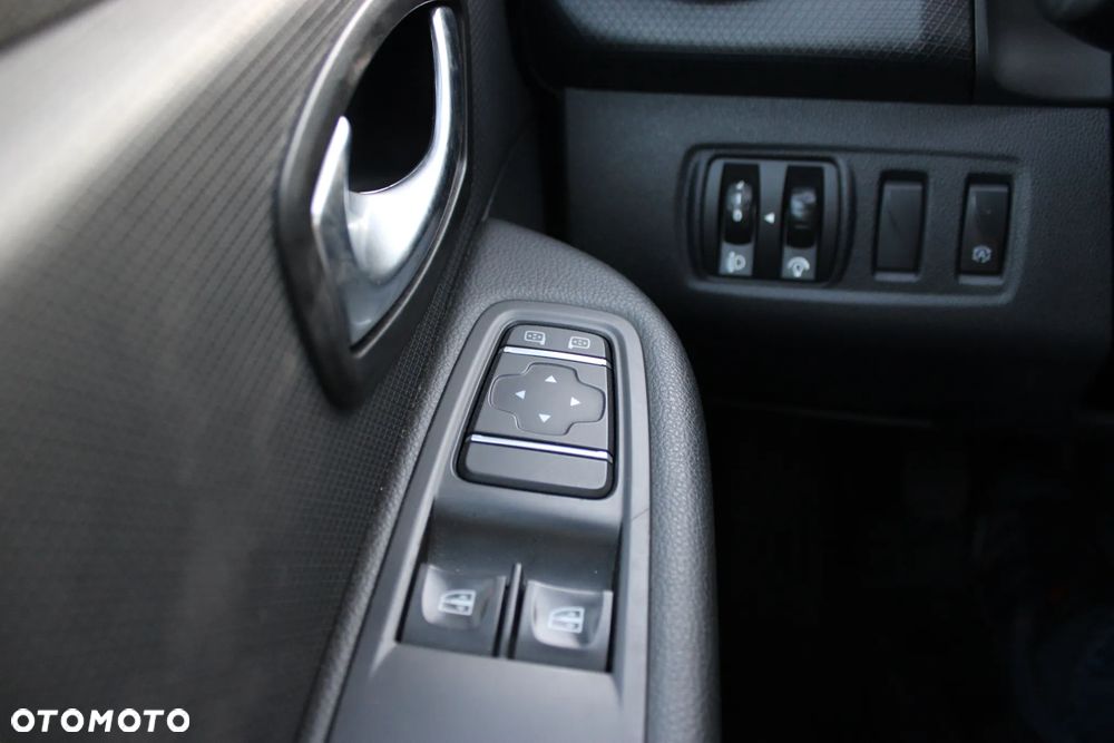Renault Clio 0.9 TCe Limited - 19