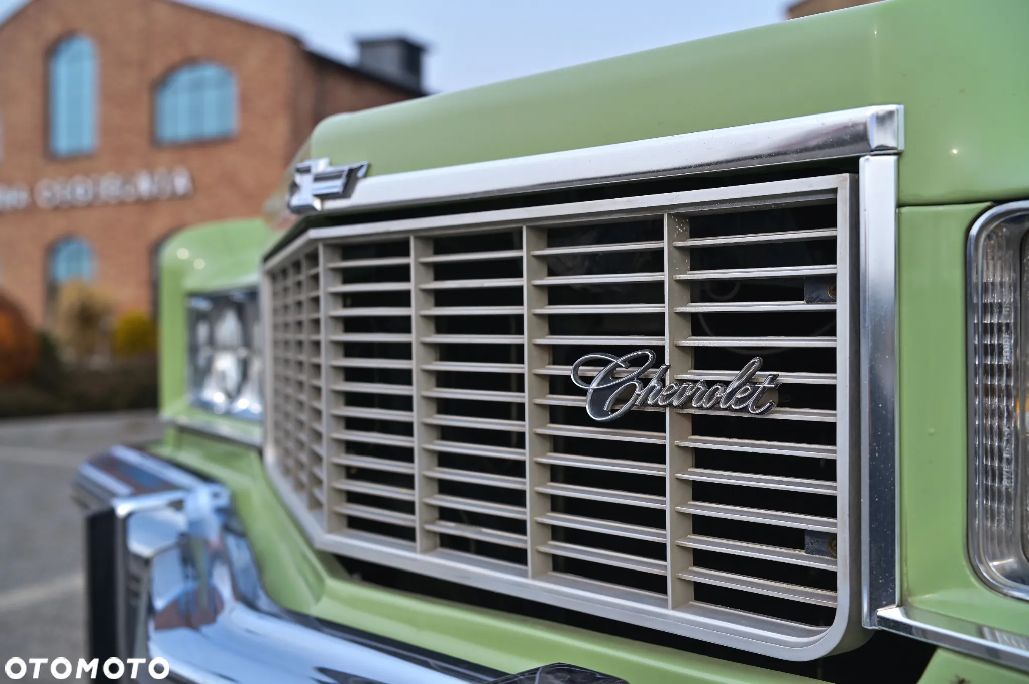 Chevrolet Impala - 4