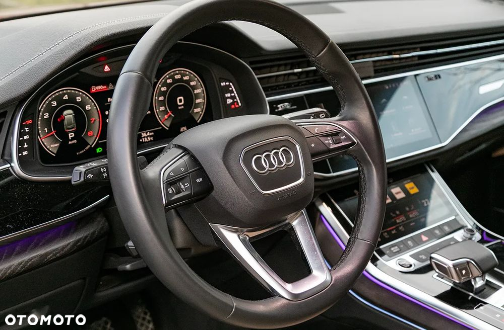 Audi Q8 - 24