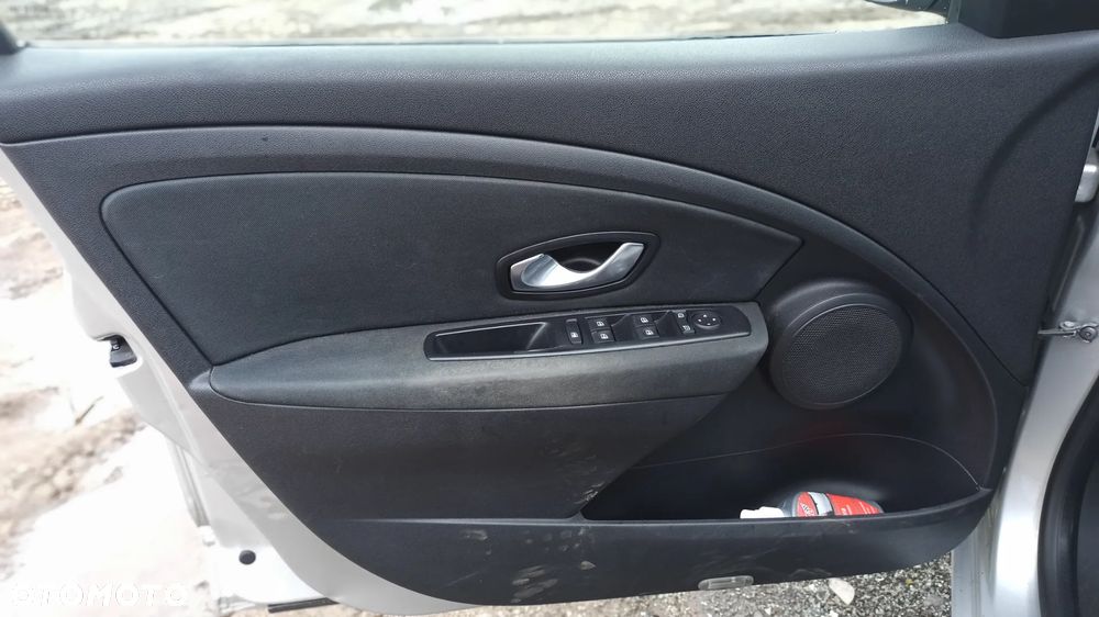 Renault Megane III 1.6 Benzyna 110KM 2009r - 8