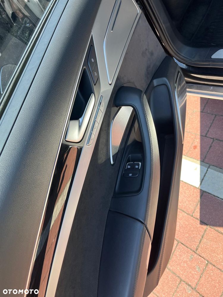 Audi A8 4.2 TDI L Quattro - 25