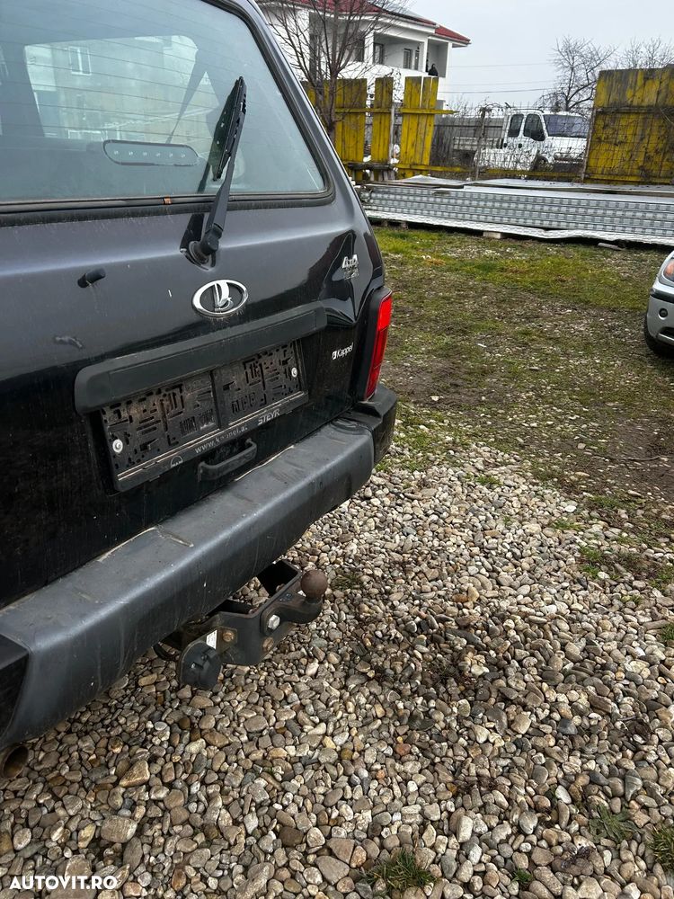 Lada Niva - 10