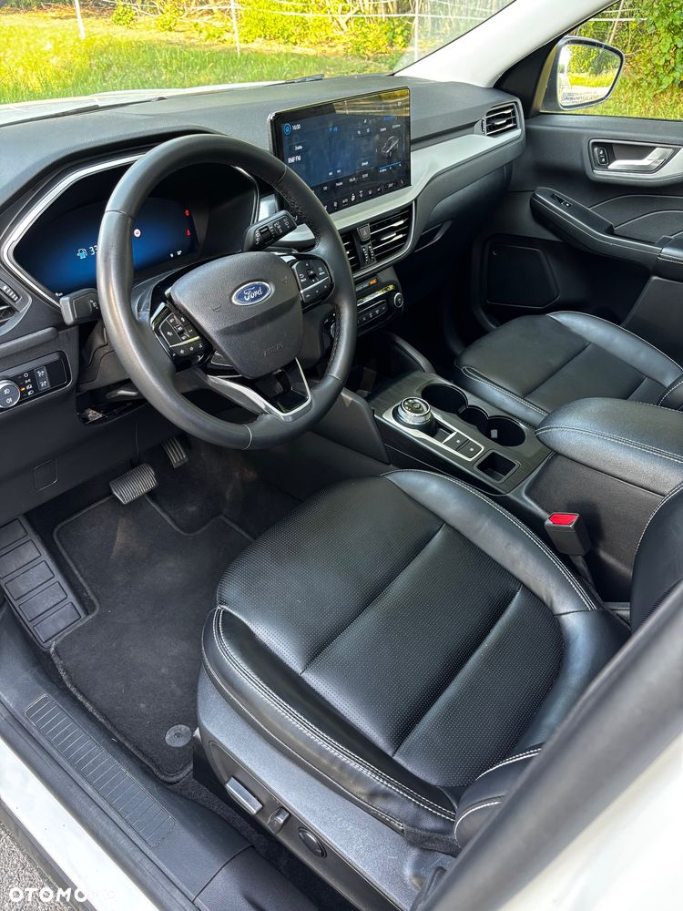 Ford Escape 2.0 EcoBoost AWD Titanium - 26
