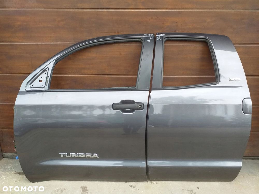 Toyota Tundra DRZWI LEWY TYŁ TYLNE LEWE - 1