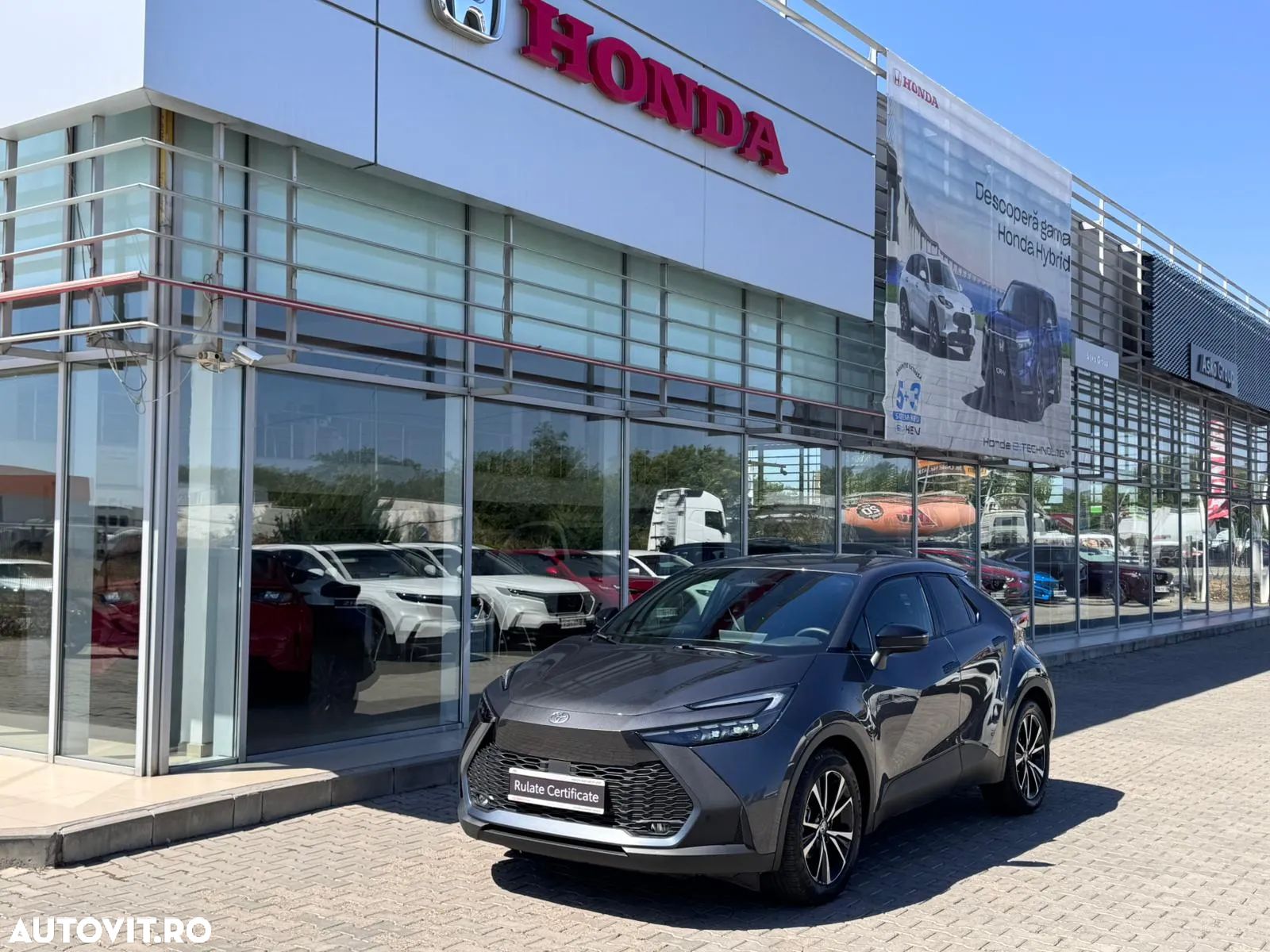 Toyota C-HR ver-1-8-hev-140-cp-4x2-cvt-dynamic - 1