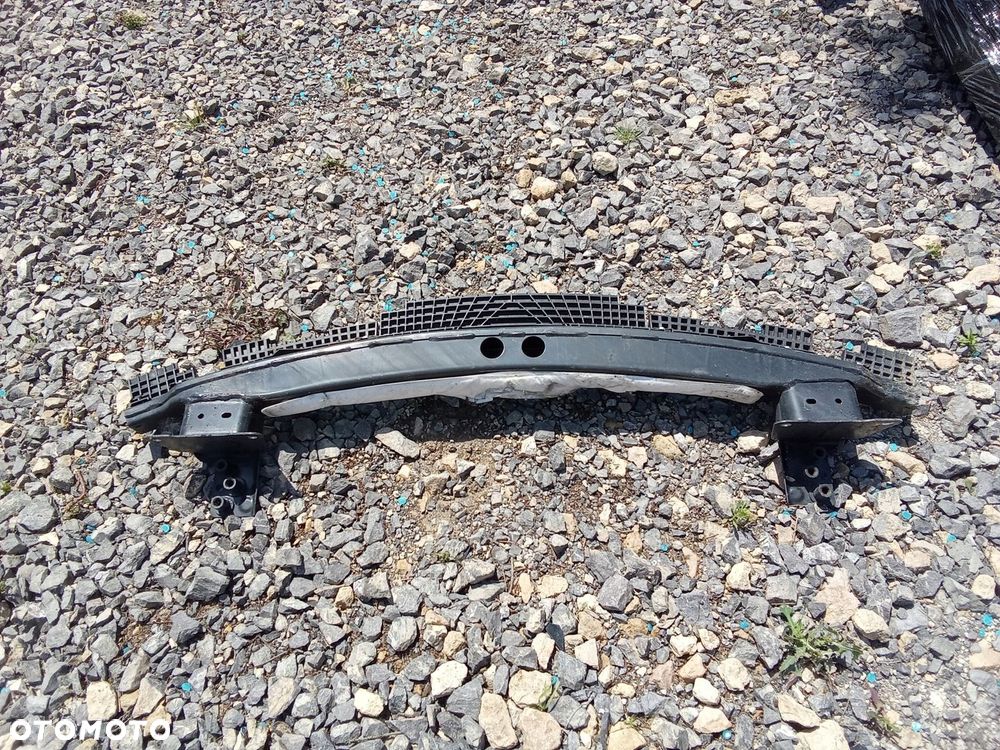 EU BELKA ZDERZAKA TYŁ RANGE ROVER DISCOVERY L460 23- M8E2-17906-AE - 2
