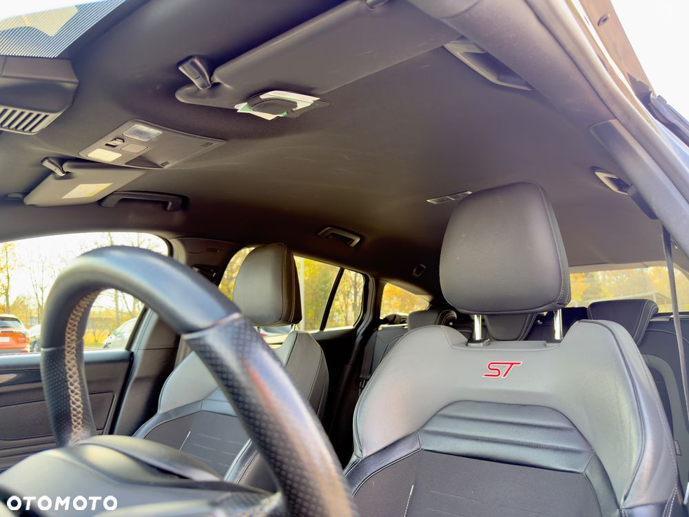 Ford Focus SW 2.0 EcoBlue ST - 22