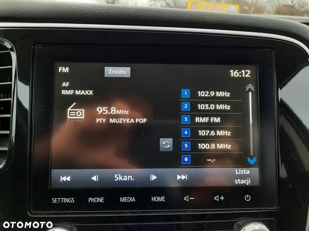 Mitsubishi Outlander 2.0 Intense Comfort 4WD CVT - 31