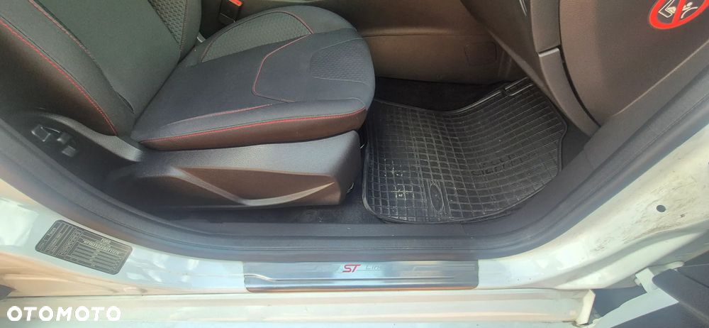 Ford Focus 1.5 EcoBoost ST-Line ASS - 27