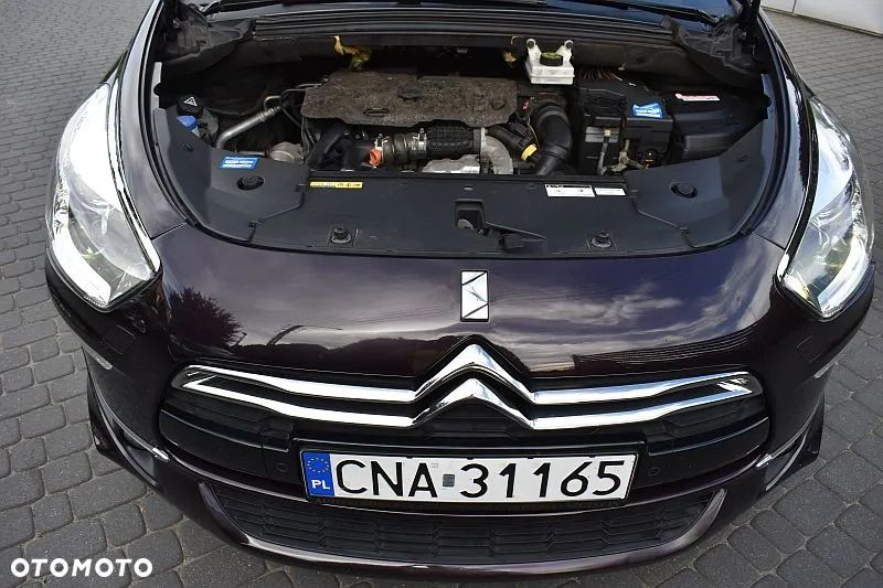 Citroën DS5 e-HDi 115 EGS6 SoChic - 32