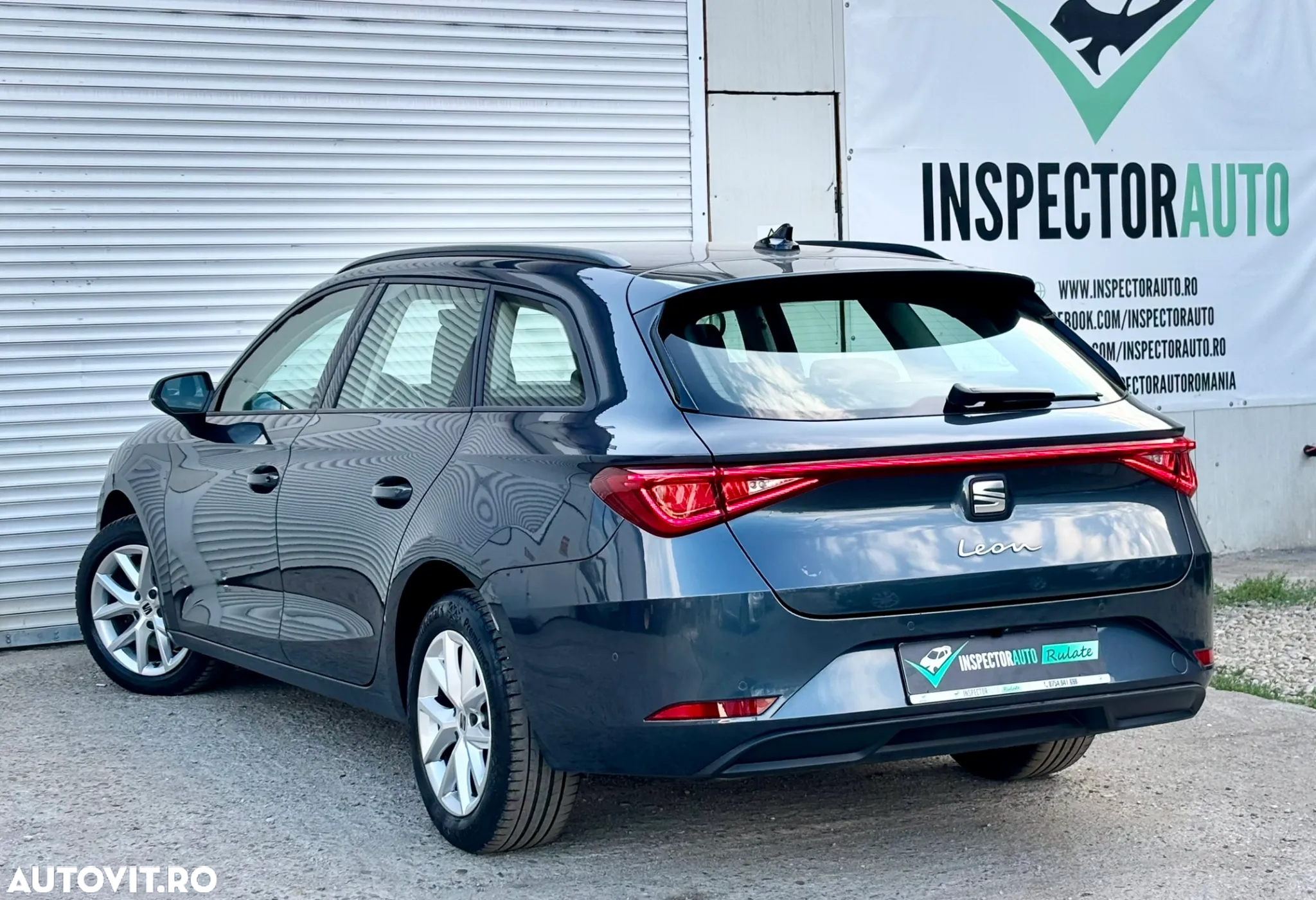 Seat Leon Sportstourer 2.0 TDI DSG Style Edition - 10