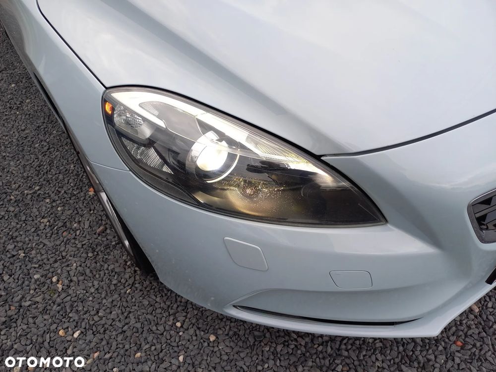 Volvo V40 D3 Momentum - 13