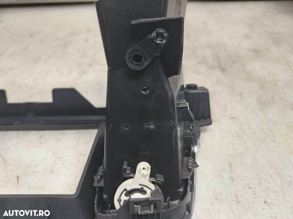 Grila ventilatie bord 9686445277 Peugeot 508 1 [2010 - 2014] 2.0 hdi - 6