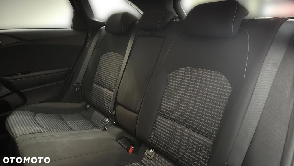 Kia Ceed 1.5 T-GDI M - 16