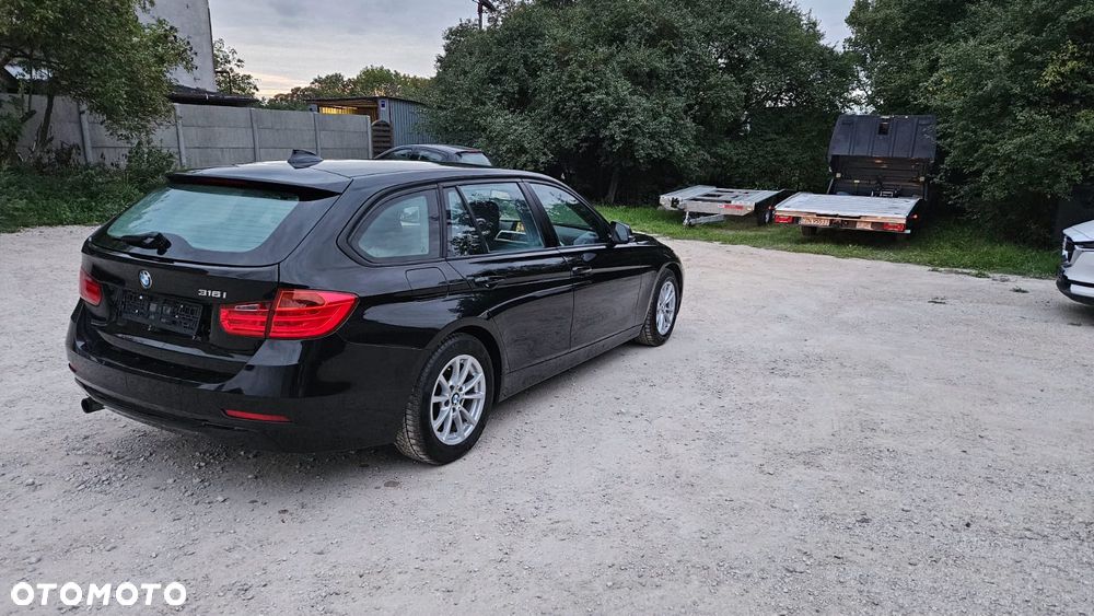 BMW Seria 3 - 11