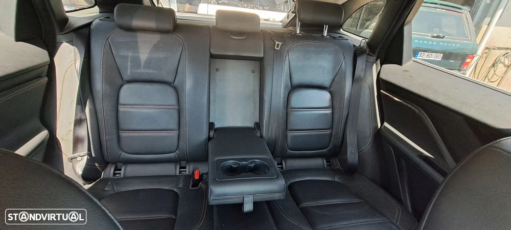 Jaguar F-Pace 2.0 i4D Prestige Aut. - 11