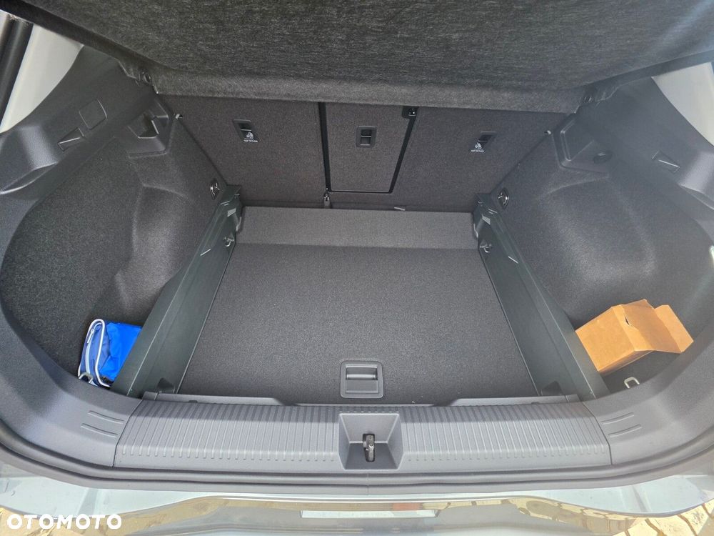 Volkswagen T-Roc - 10