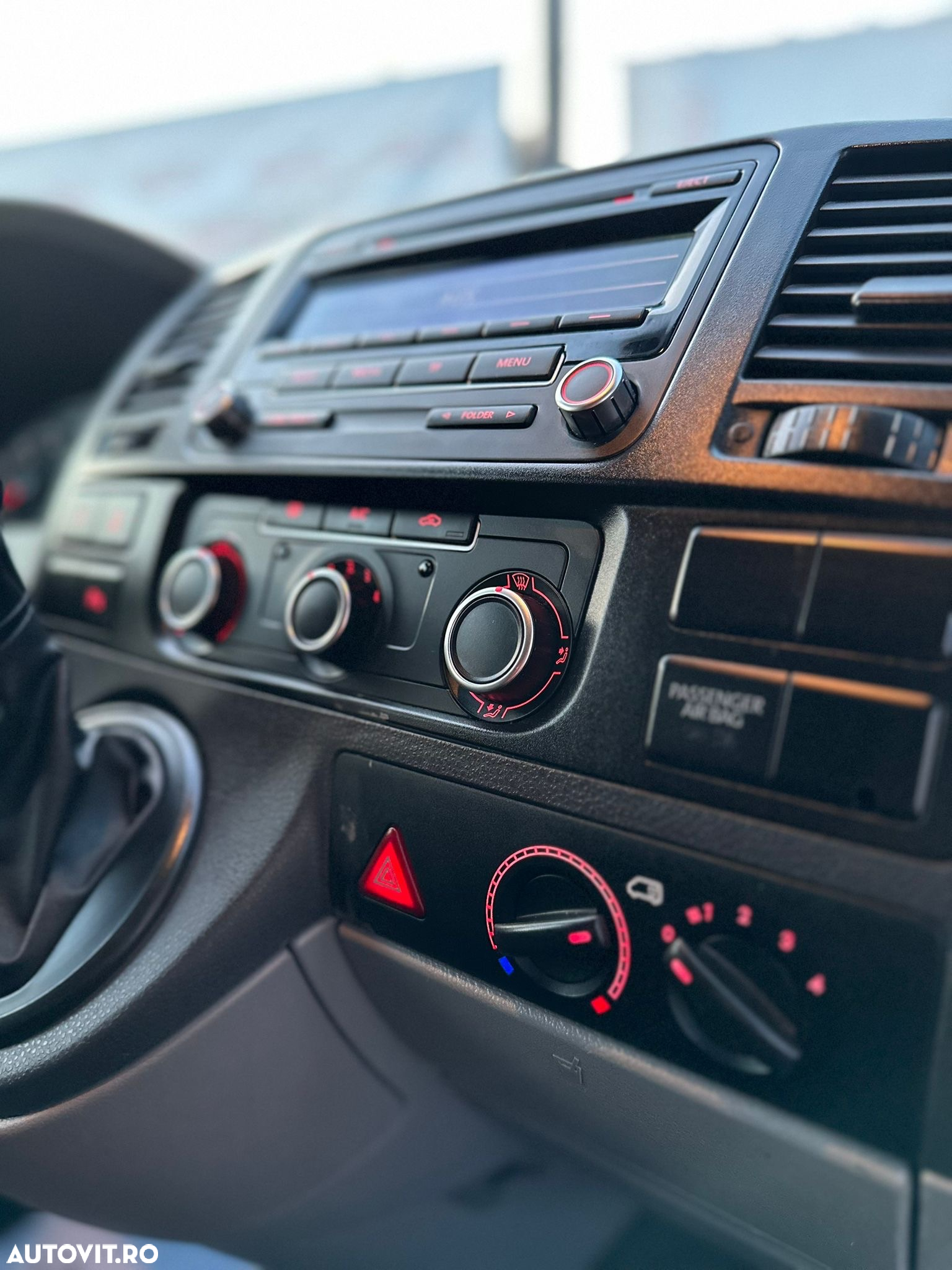 Volkswagen Transporter - 19