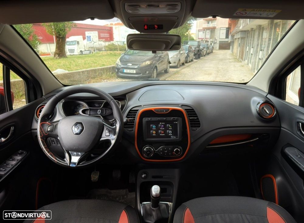 Renault Captur 1.5 dCi Exclusive - 6