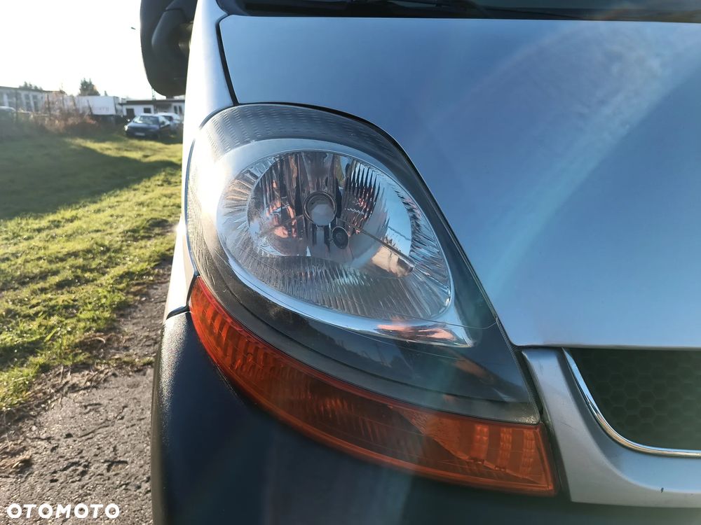 Renault Trafic ver-2-0-16v-combi-l2h1 - 17